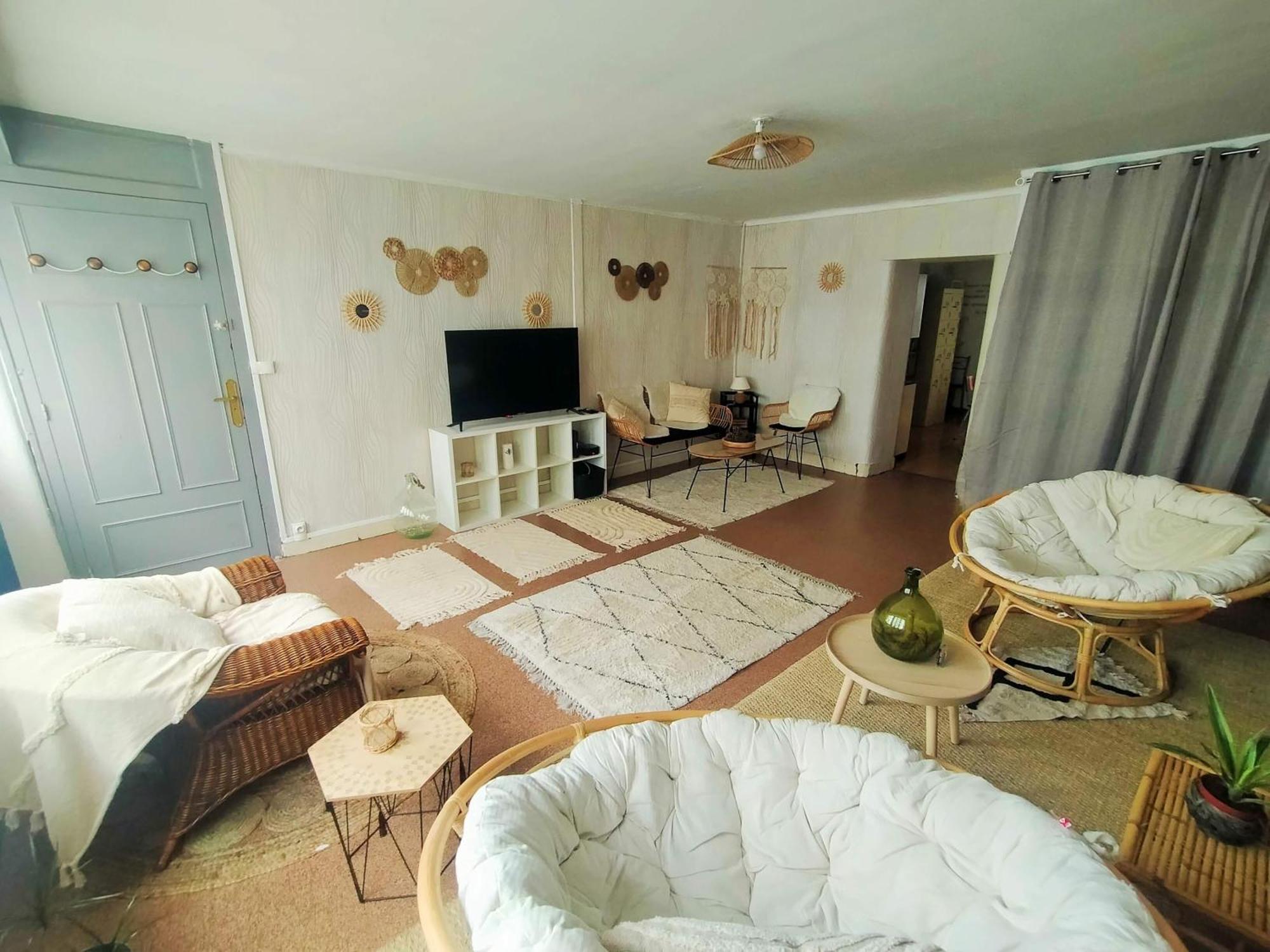 Au Bonheur Des Voyageurs Apartment กงการ์โน ภายนอก รูปภาพ