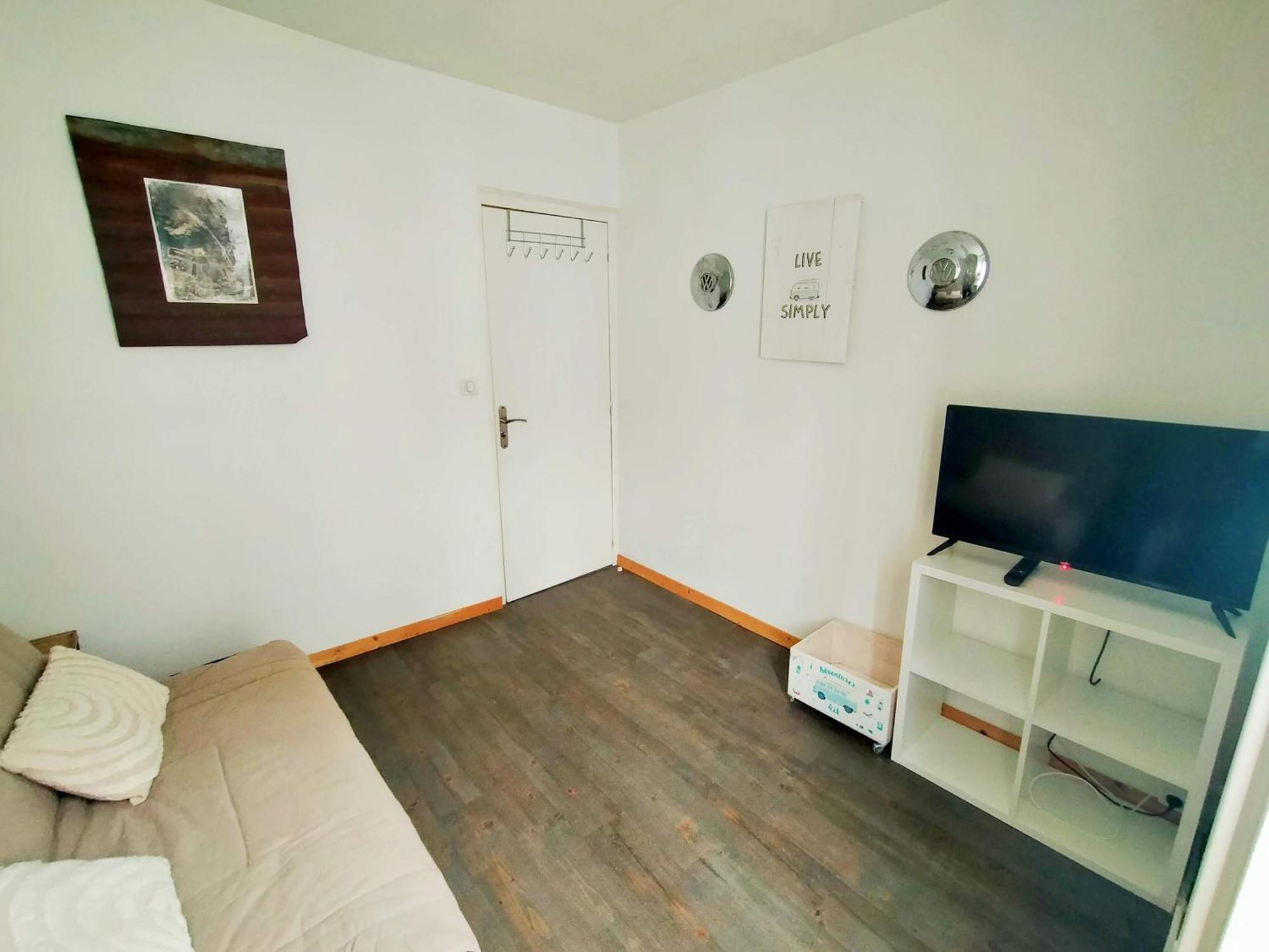 Au Bonheur Des Voyageurs Apartment กงการ์โน ภายนอก รูปภาพ